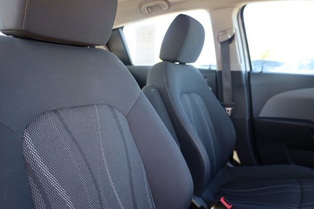 Used 2016 Chevrolet Sonic LT image 35
