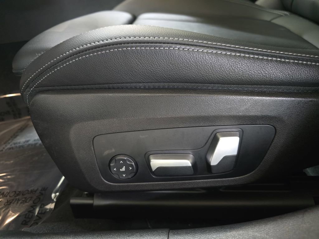 Certified 2023 BMW 330e w/ Driving Assistance Package image 28