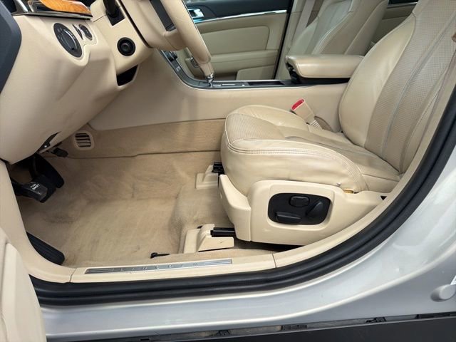 Used 2009 Lincoln MKS image 15