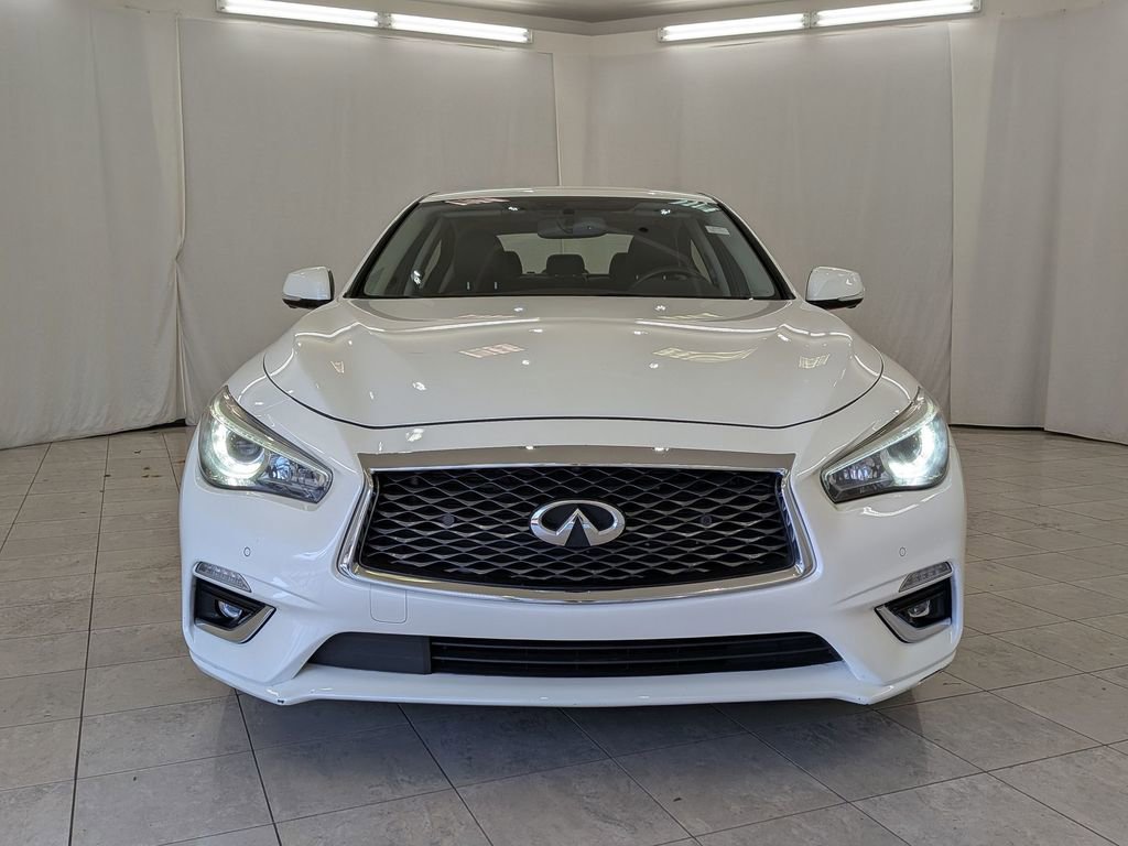 Used 2018 INFINITI Q50 Luxe w/ Sensory Package (Luxe) image 3