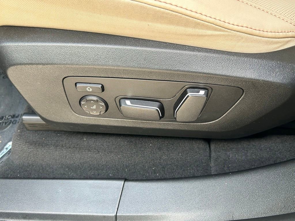 Used 2025 BMW X3 xDrive30i AWD/4WD image 16