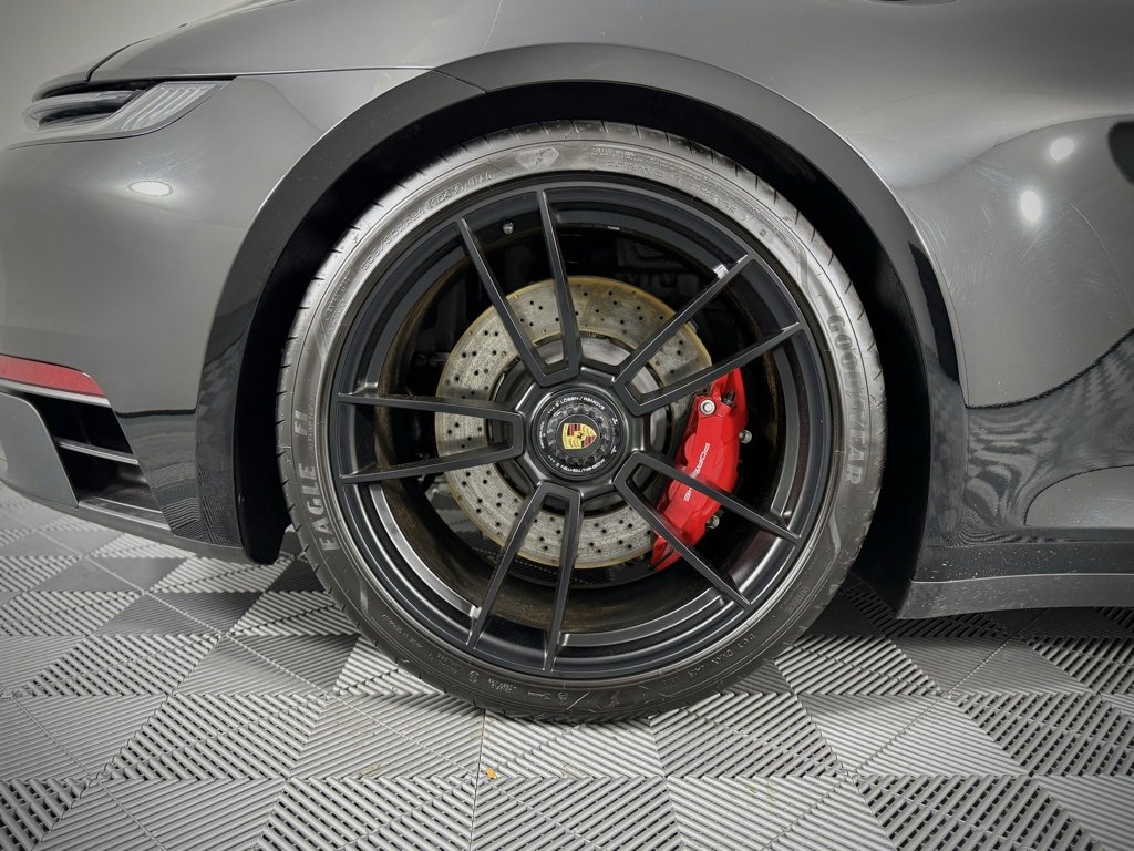 Used 2023 Porsche 911 Targa 4 GTS image 17