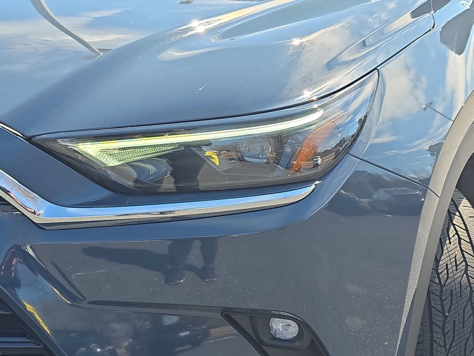 Used 2025 Toyota Grand Highlander AWD image 32