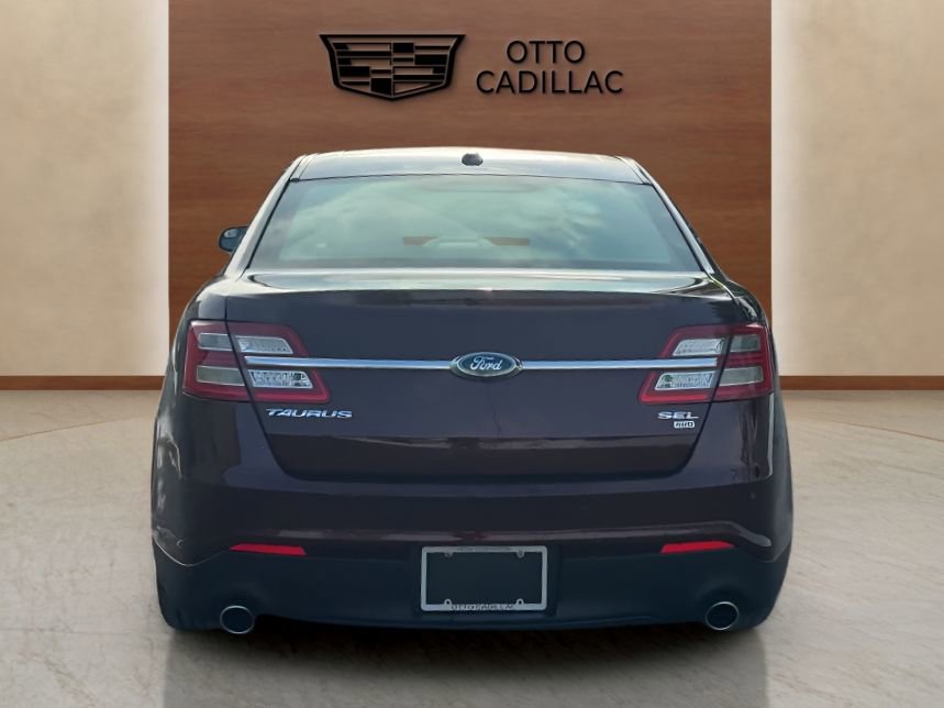 Used 2019 Ford Taurus SEL image 4