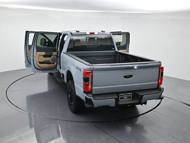 New 2026 Ford F250 Lariat w/ Black Appearance Package image 41