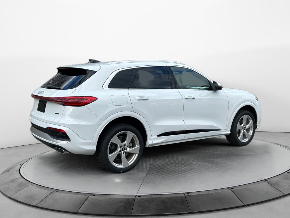 New 2025 Audi Q5 Premium Plus image 7