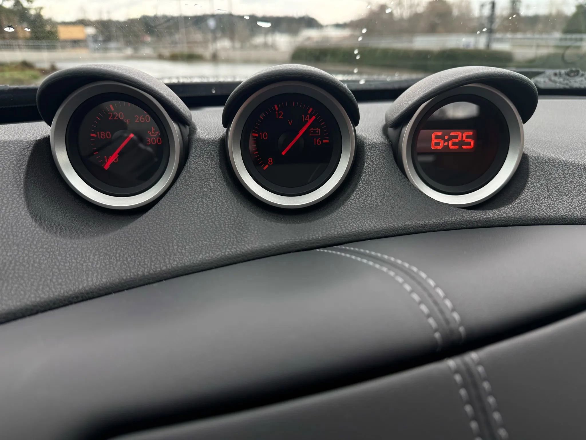 Used 2010 Nissan 370Z Touring image 35