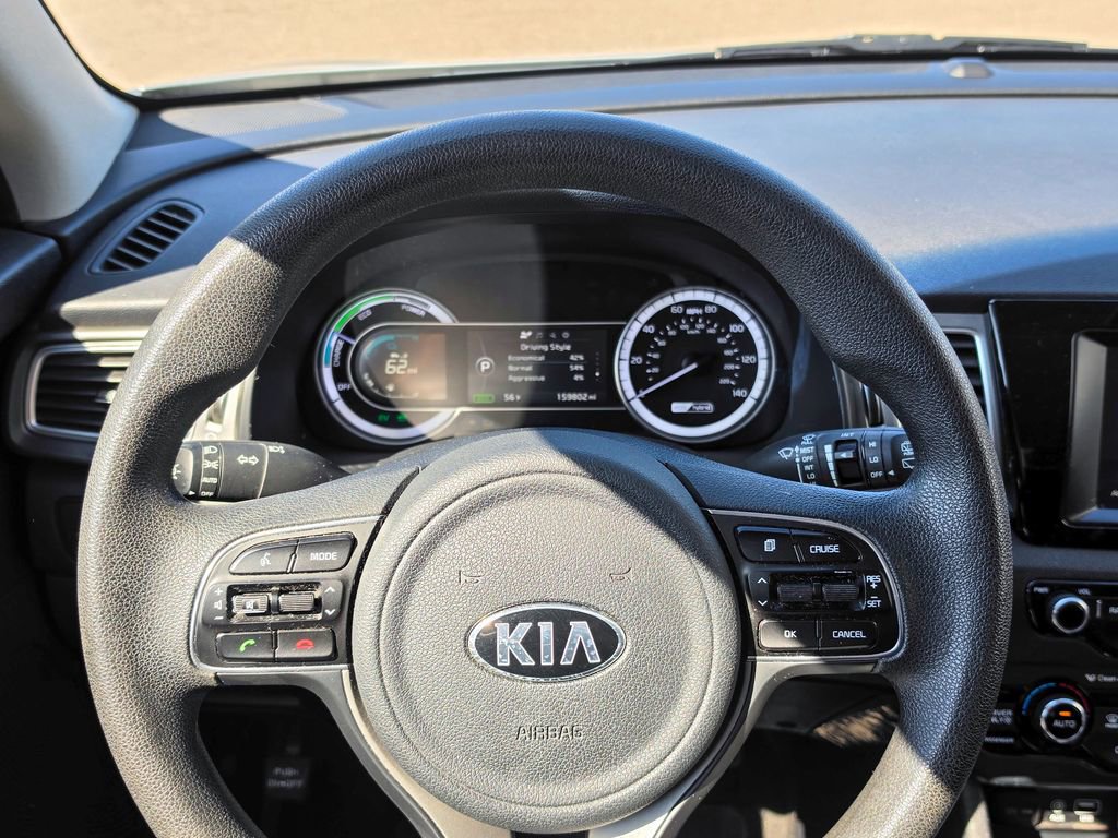 Used 2017 Kia Niro LX FWD image 19