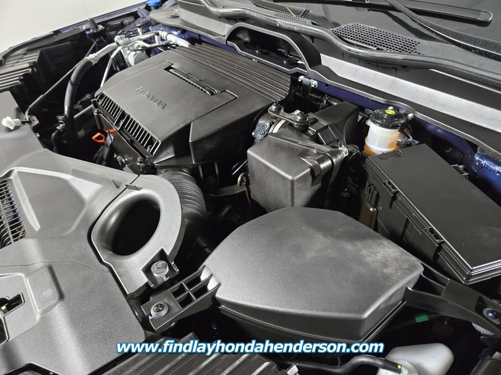 Certified 2025 Honda Pilot Sport image 24