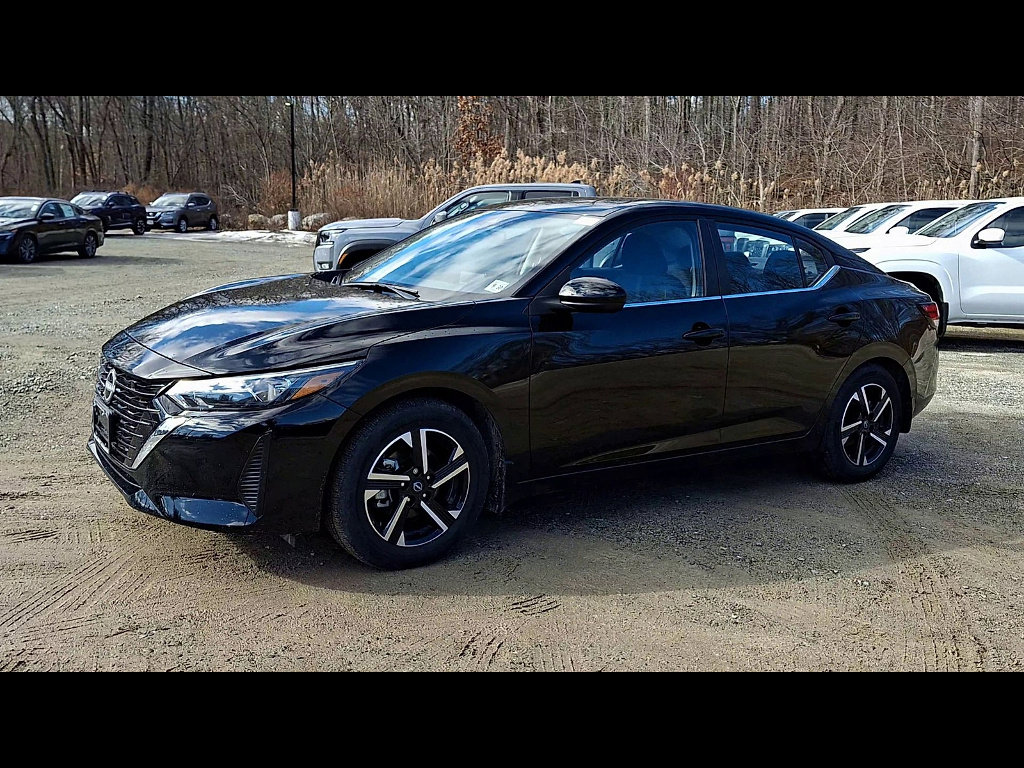 Used 2025 Nissan Sentra SV w/ Trunk Package image 4