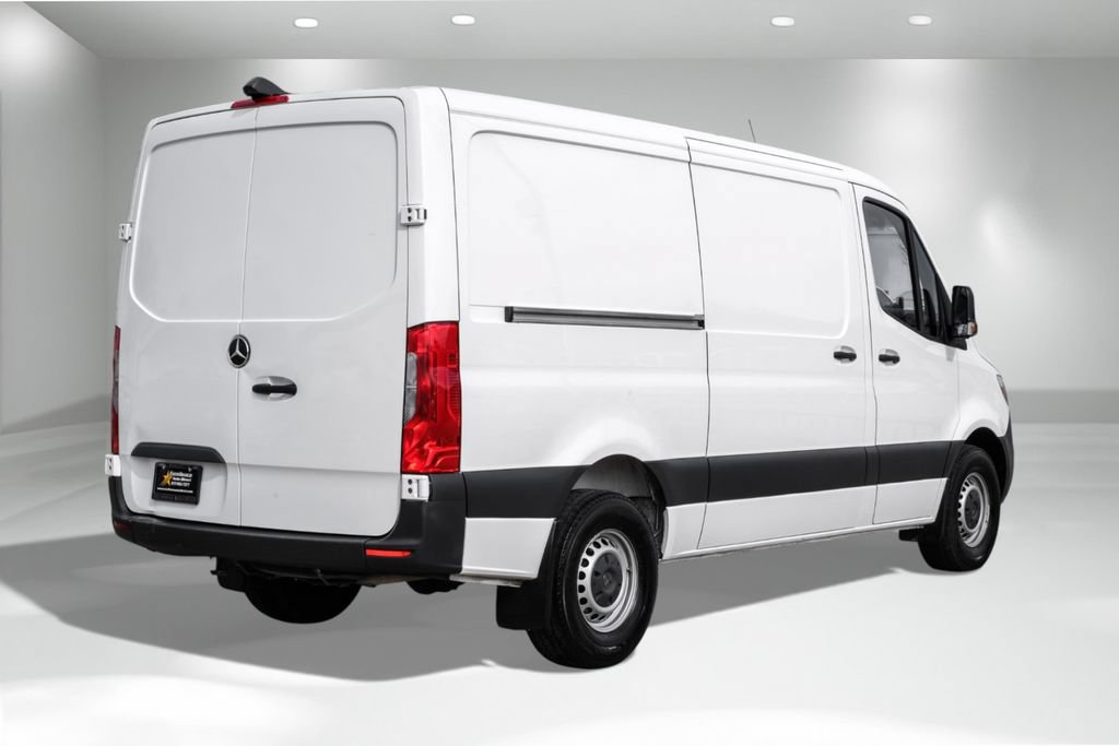 Used 2024 Mercedes-Benz Sprinter 2500 image 6