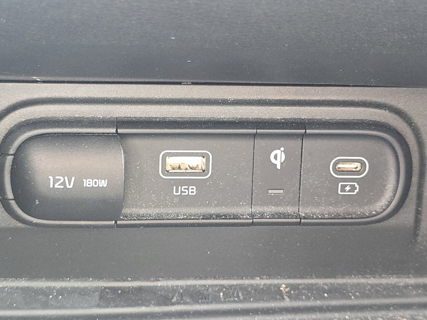 Used 2023 Kia Sportage X-Line w/ X-Line Premium Package AWD/4WD image 32