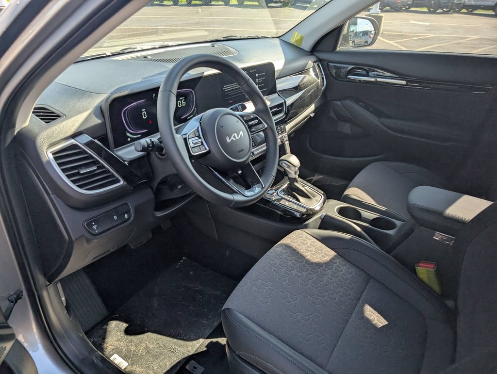 New 2026 Kia Seltos S AWD/4WD image 12