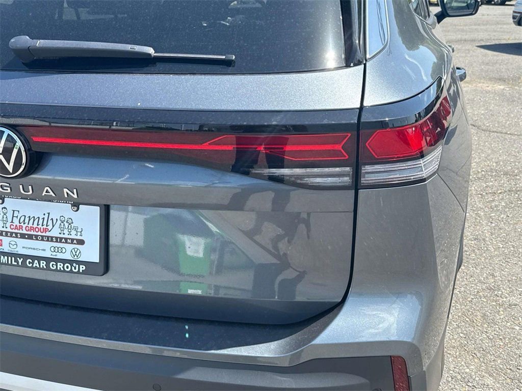 New 2025 Volkswagen Tiguan S image 8