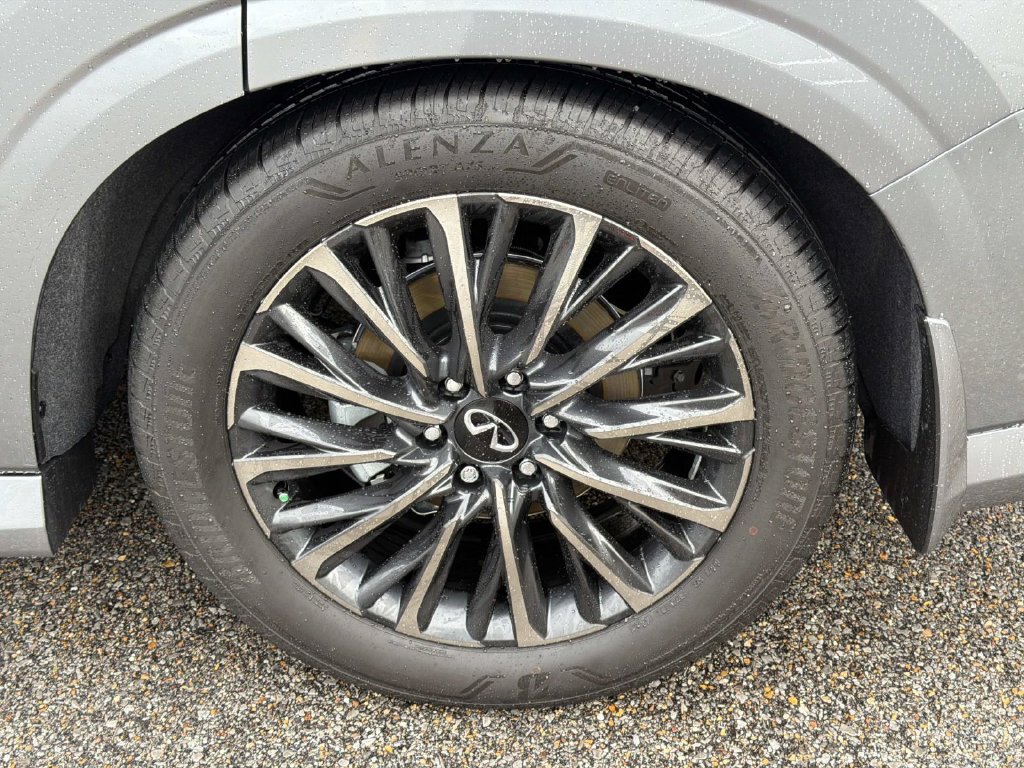 Used 2026 INFINITI QX80 Autograph w/ Premium Cargo Package AWD/4WD image 4