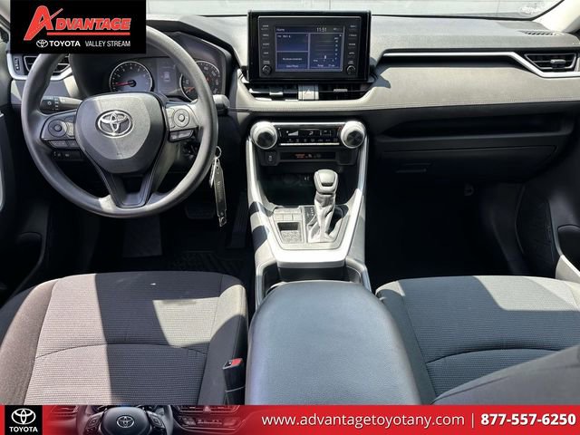 Certified 2019 Toyota RAV4 LE FWD image 18
