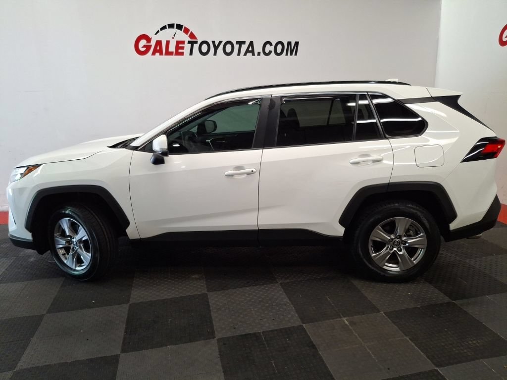Used 2023 Toyota RAV4 XLE w/ Convenience Package AWD/4WD image 9