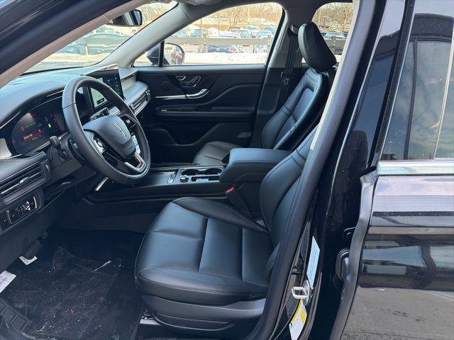 New 2026 Lincoln Corsair Premiere image 8