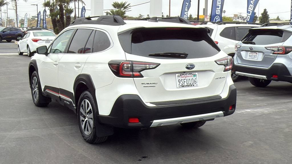 Certified 2025 Subaru Outback Premium AWD/4WD image 4