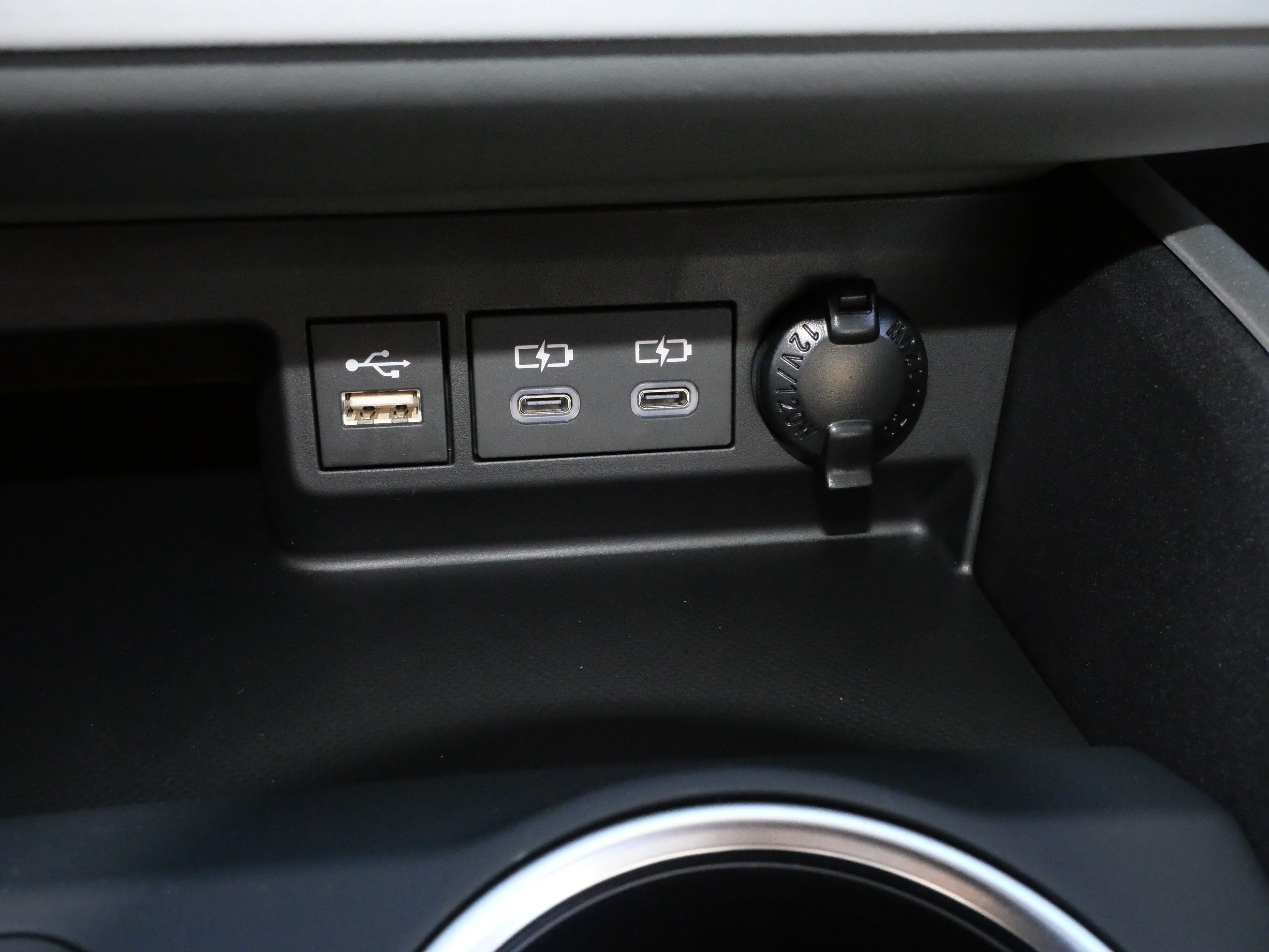 Certified 2026 Toyota Highlander XLE AWD/4WD image 32