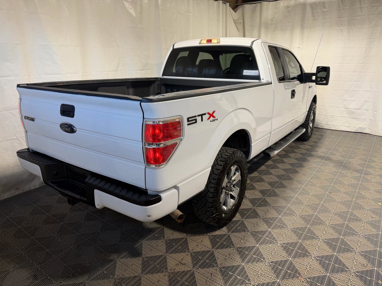 Used 2013 Ford F150 STX w/ Mid Equipment Group AWD/4WD image 7