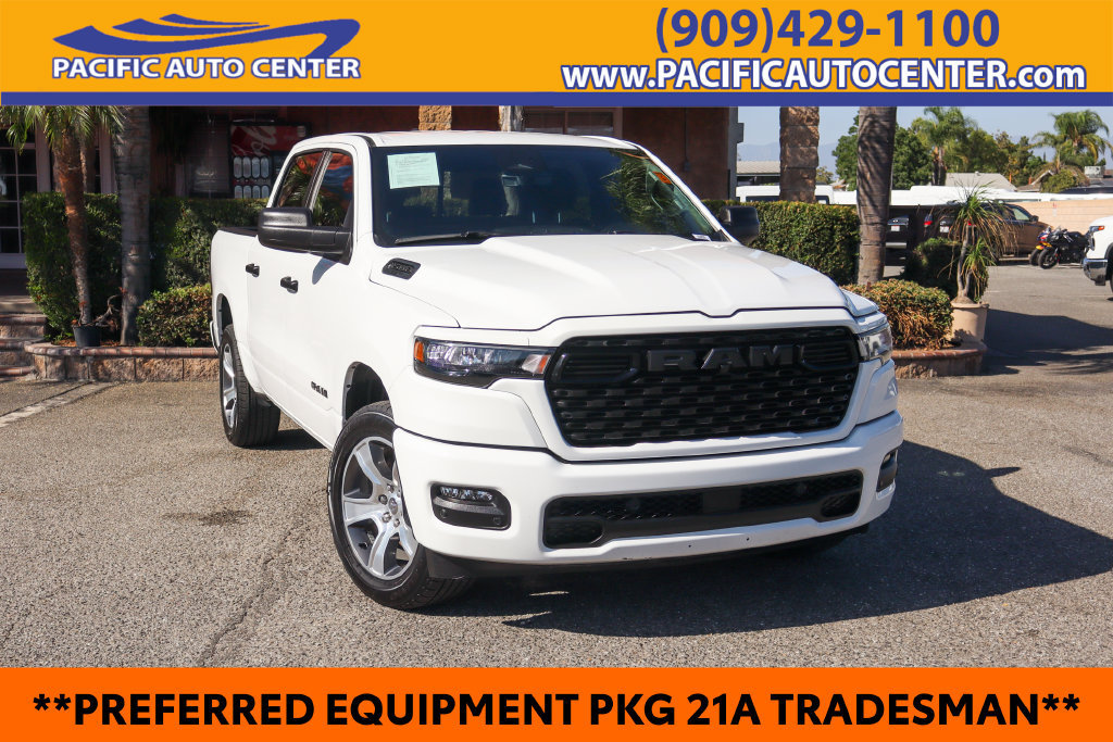 Used 2025 RAM 1500 Tradesman AWD/4WD image 1