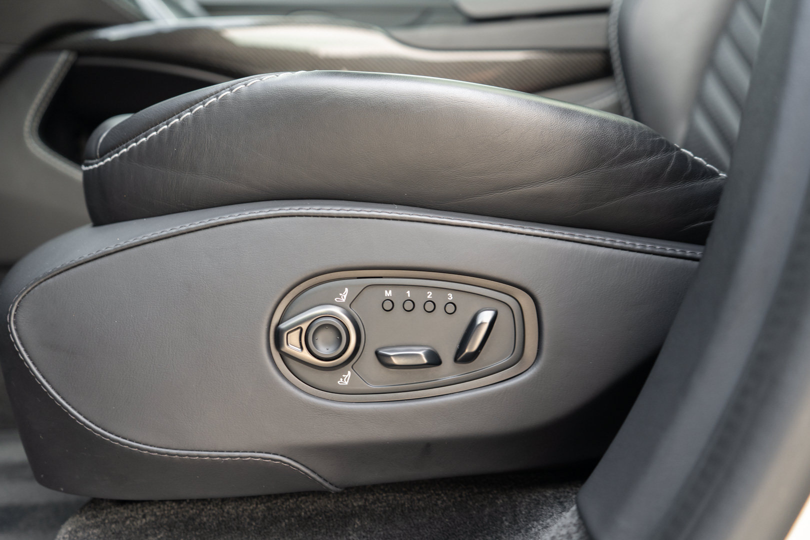 Used 2023 Aston Martin DBX 707 AWD/4WD image 15