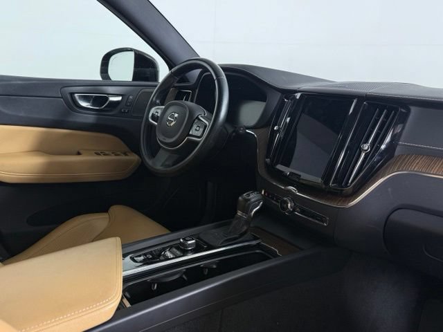 Used 2021 Volvo XC60 T5 Inscription w/ Protection Package Premier FWD image 17