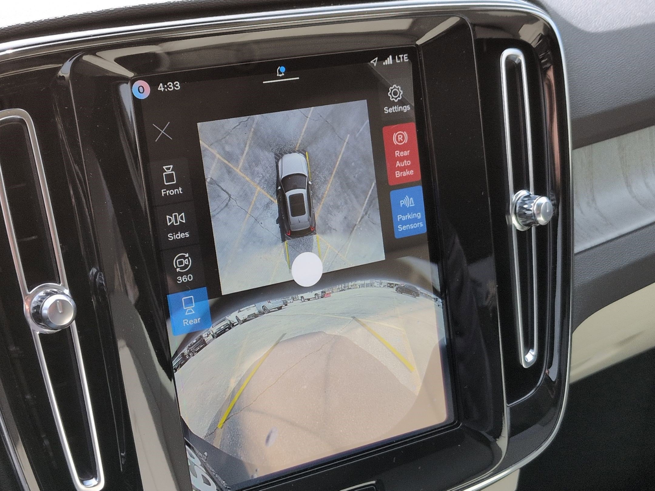 New 2026 Volvo XC40 B5 Plus w/ Protection Package Premier image 12