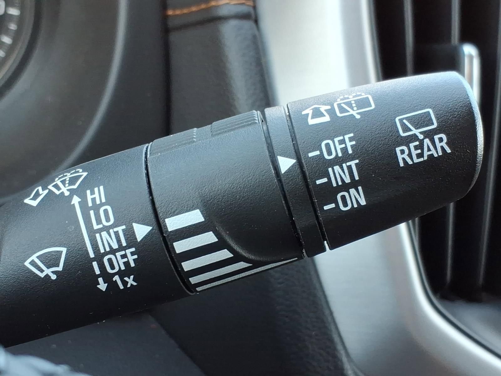 Used 2020 GMC Terrain SLE w/ Driver Convenience Package image 27