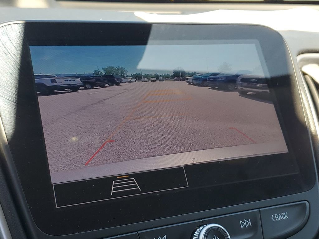 Used 2025 Chevrolet Malibu LT FWD image 16