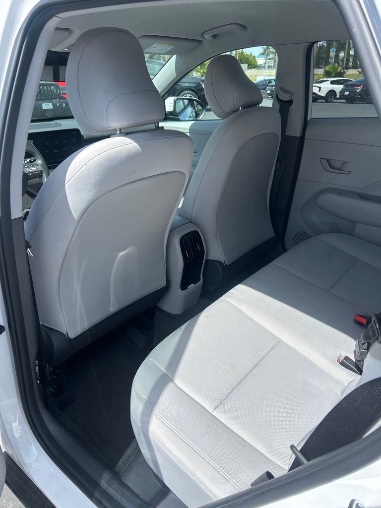 Used 2025 Hyundai Kona SEL image 13