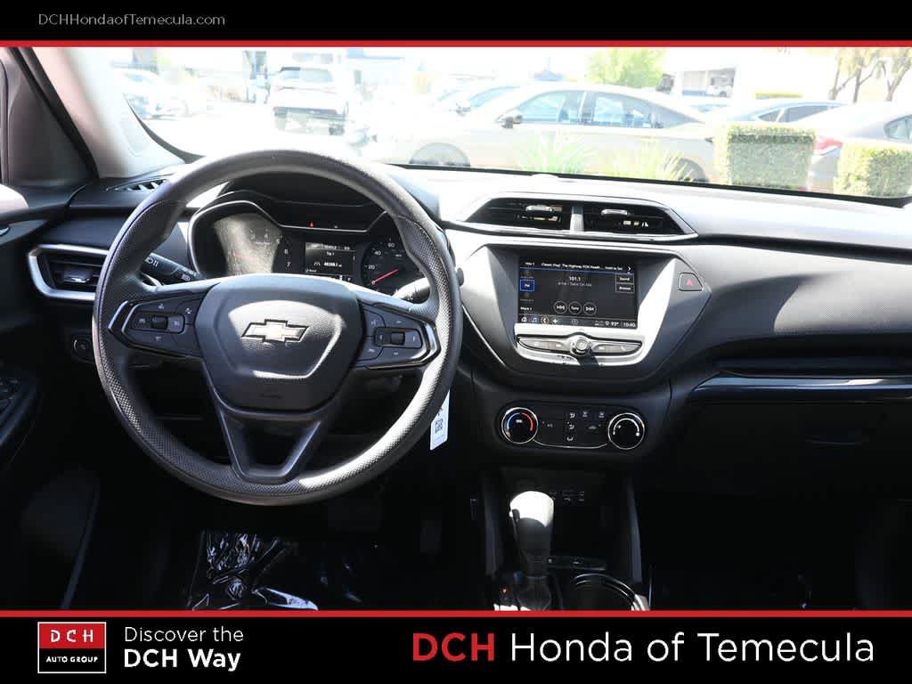 Used 2023 Chevrolet TrailBlazer LS FWD image 7