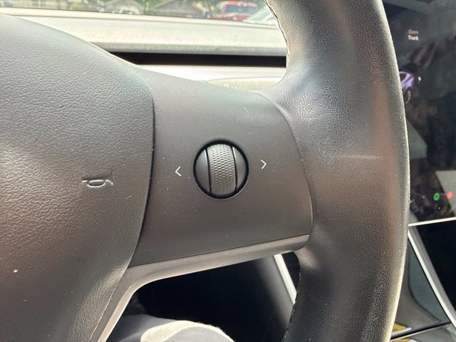 Used 2018 Tesla Model 3 Mid Range RWD image 29