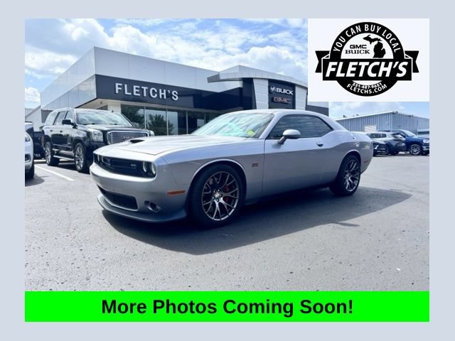 Used 2015 Dodge Challenger SRT w/ Technology Group RWD image 1
