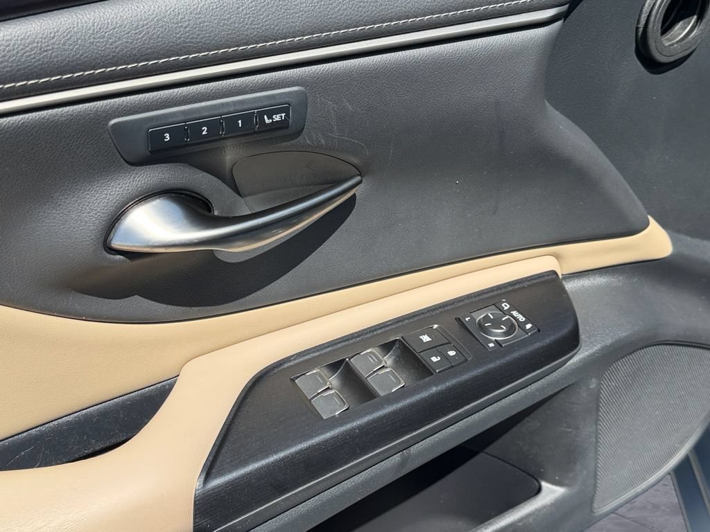 Used 2021 Lexus ES 250 w/ Premium Package AWD/4WD image 14