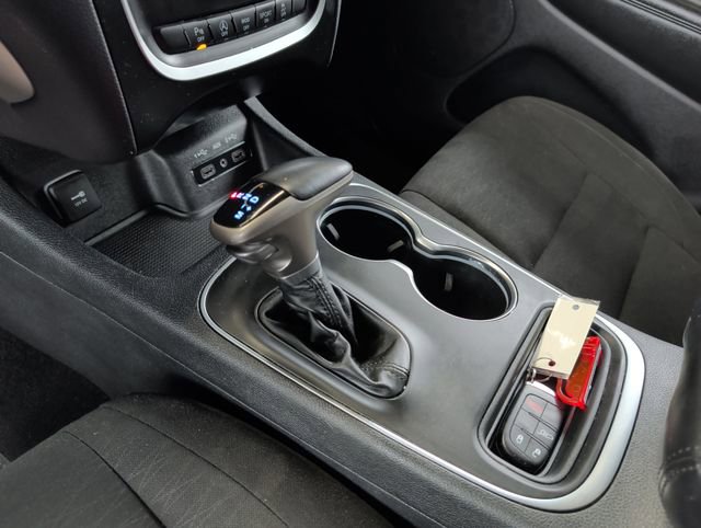 Used 2020 Dodge Durango SXT image 31