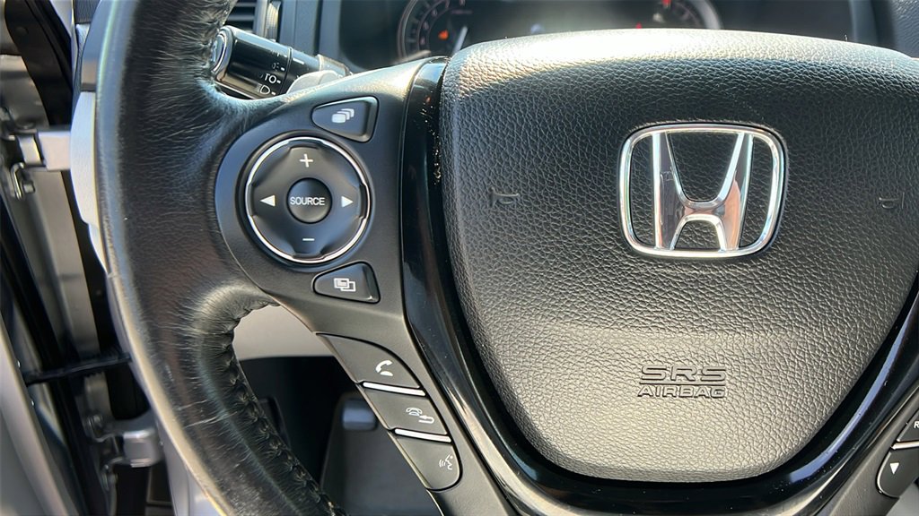 Used 2017 Honda Pilot Touring image 25