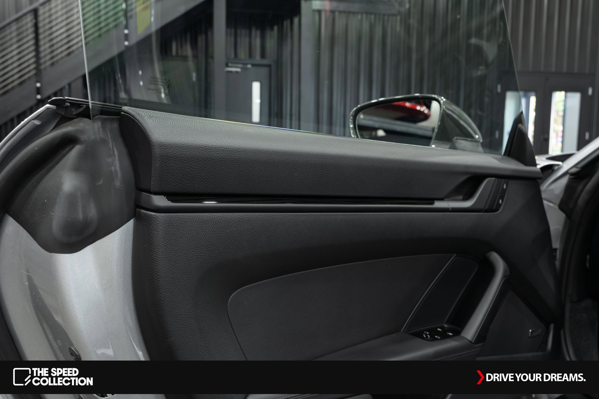 Used 2024 Porsche 911 Carrera T image 27