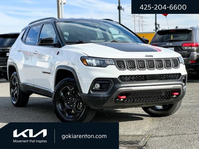 Used 2024 Jeep Compass Trailhawk AWD/4WD image 1