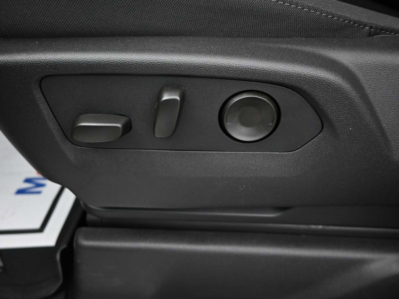 New 2026 GMC Sierra 1500 SLE image 20