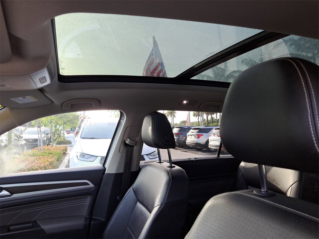 Used 2022 Volkswagen Atlas SE w/ Panoramic Sunroof Package image 14