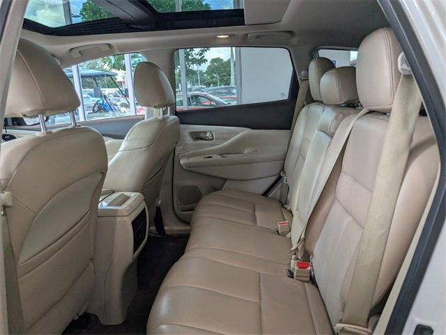 Used 2017 Nissan Murano SV w/ Premium Plus Package image 7