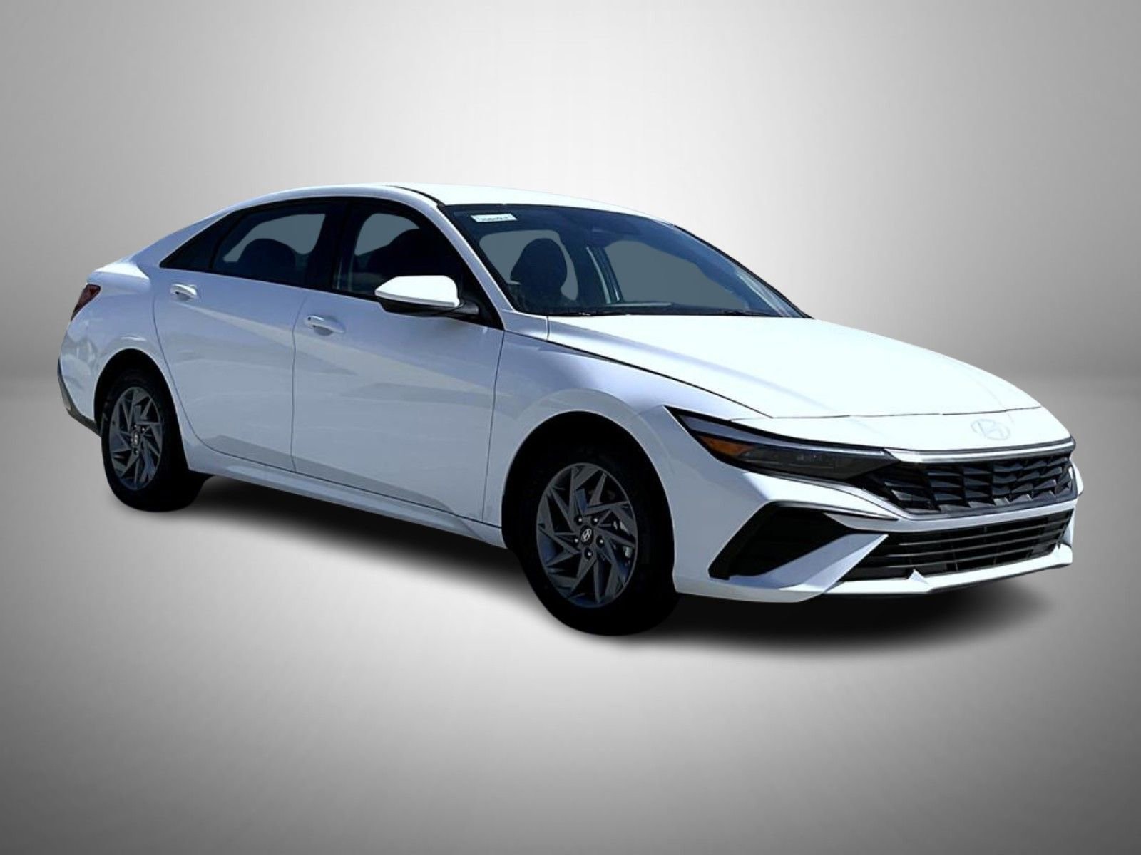 New 2026 Hyundai Elantra Hybrid FWD image 3