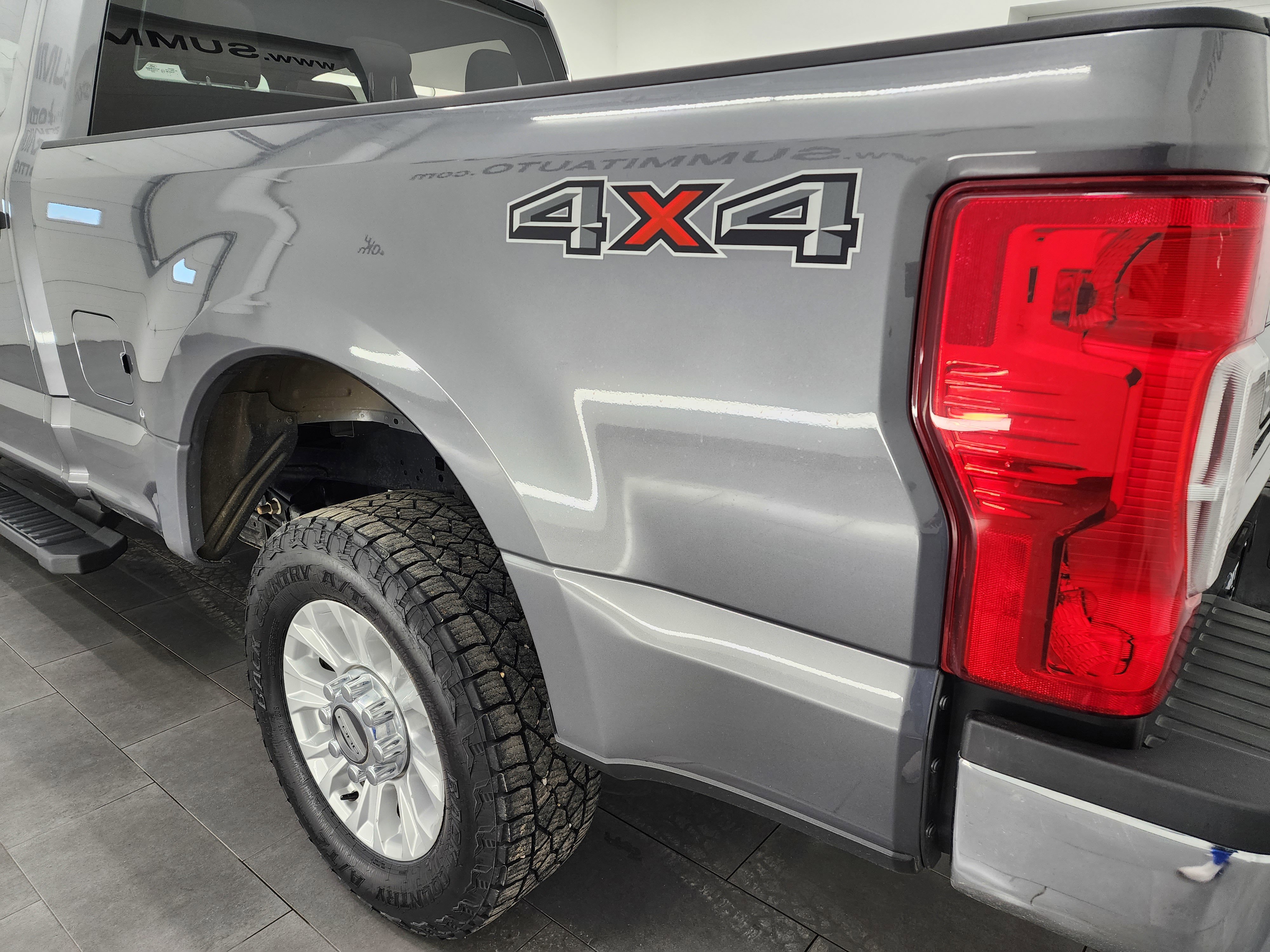 Used 2022 Ford F250 XL w/ STX Appearance Package image 29