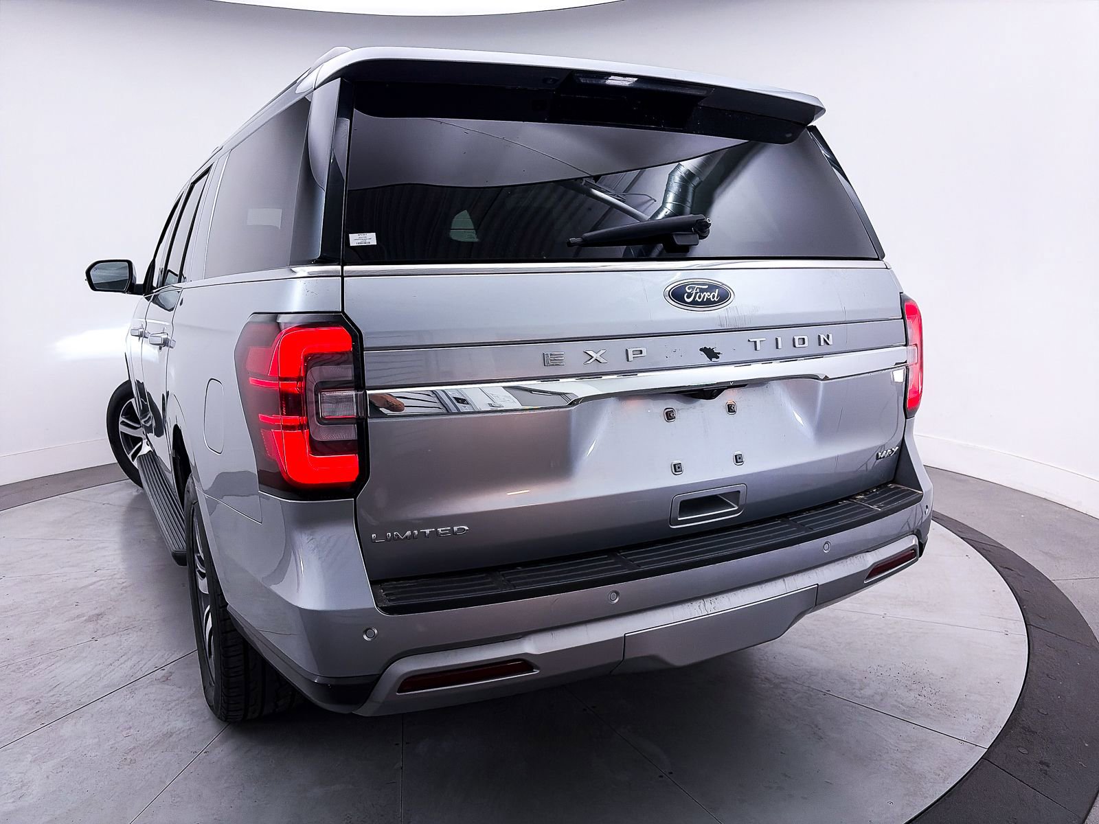 Used 2024 Ford Expedition Max Limited image 10