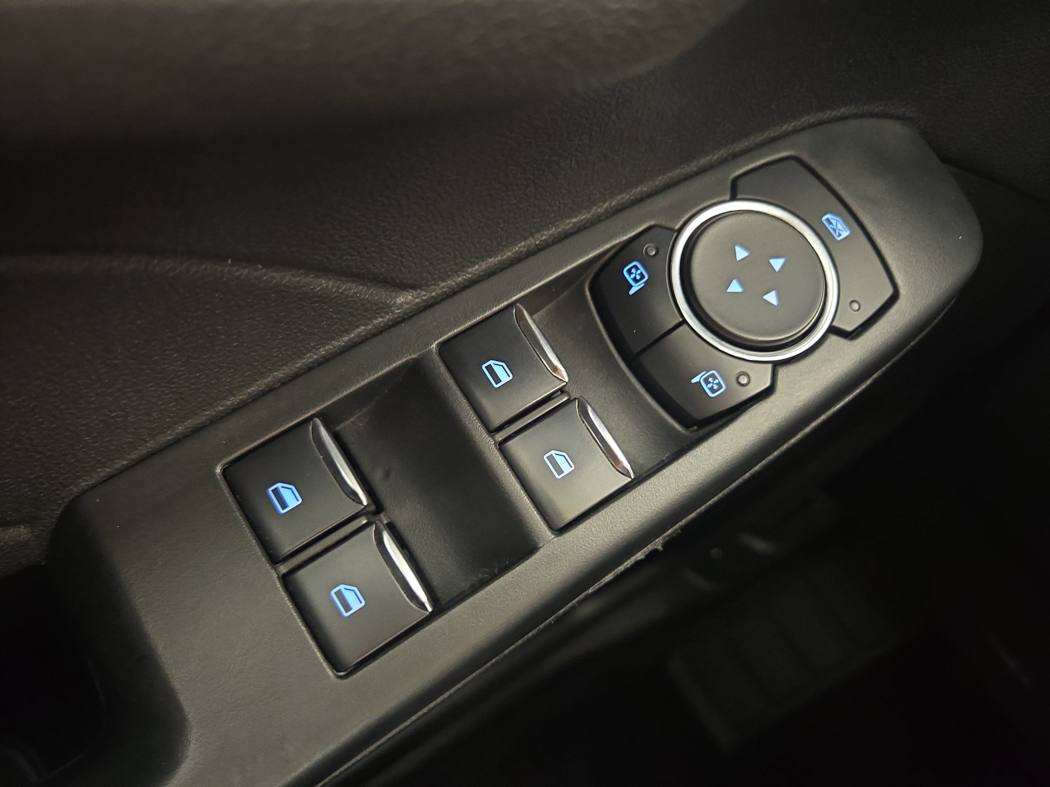 Used 2025 Ford Escape ST-Line Select image 25