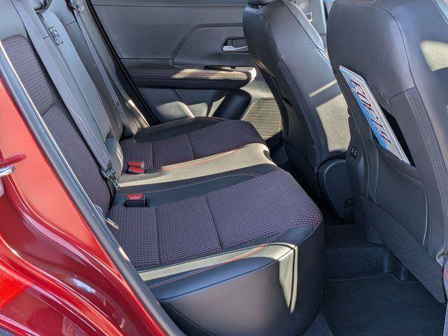 Used 2025 Nissan Kicks SR AWD/4WD image 24