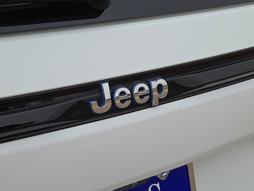 Used 2022 Jeep Grand Cherokee Limited 4xe image 14