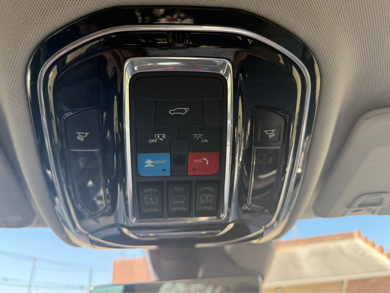 Used 2021 Jeep Grand Cherokee L Overland w/ Luxury Tech Group IV AWD/4WD image 28
